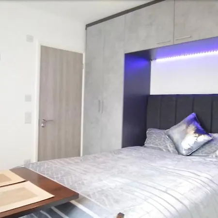Inviting 1-bed Studio In * Bristol